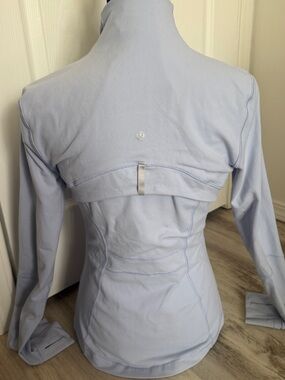 Lululemon Women’s Define Jacket Size 8 Light Blue Full Zip-Thumbholes
